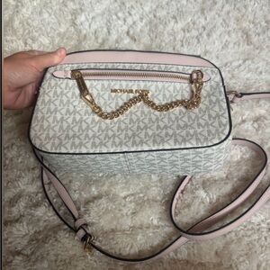 Michael Kors Cream and Pink Crossbody Bag with Gold Chain